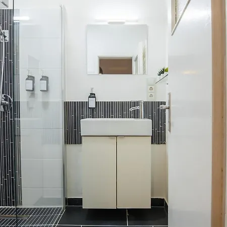 Apartmán - Zentral Gelegen Im Vorderen Westen