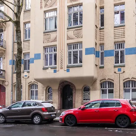 - Zentral Gelegen Im Vorderen Westen Apartmán